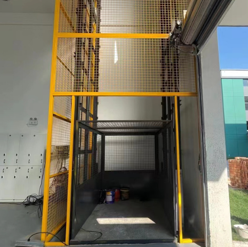 淮安导轨式升降机助力物流园破解运输难题